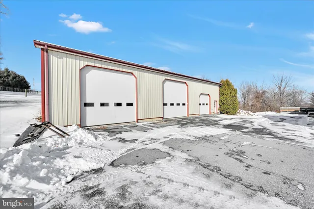 $850,000 | 36 Host Road, Womelsdorf, PA 19567