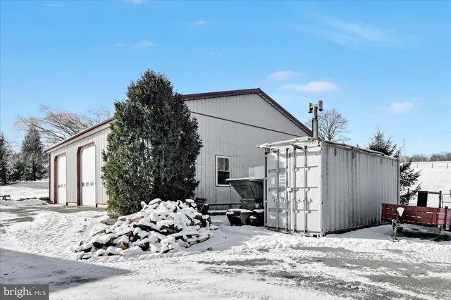 $850,000 | 36 Host Road, Womelsdorf, PA 19567