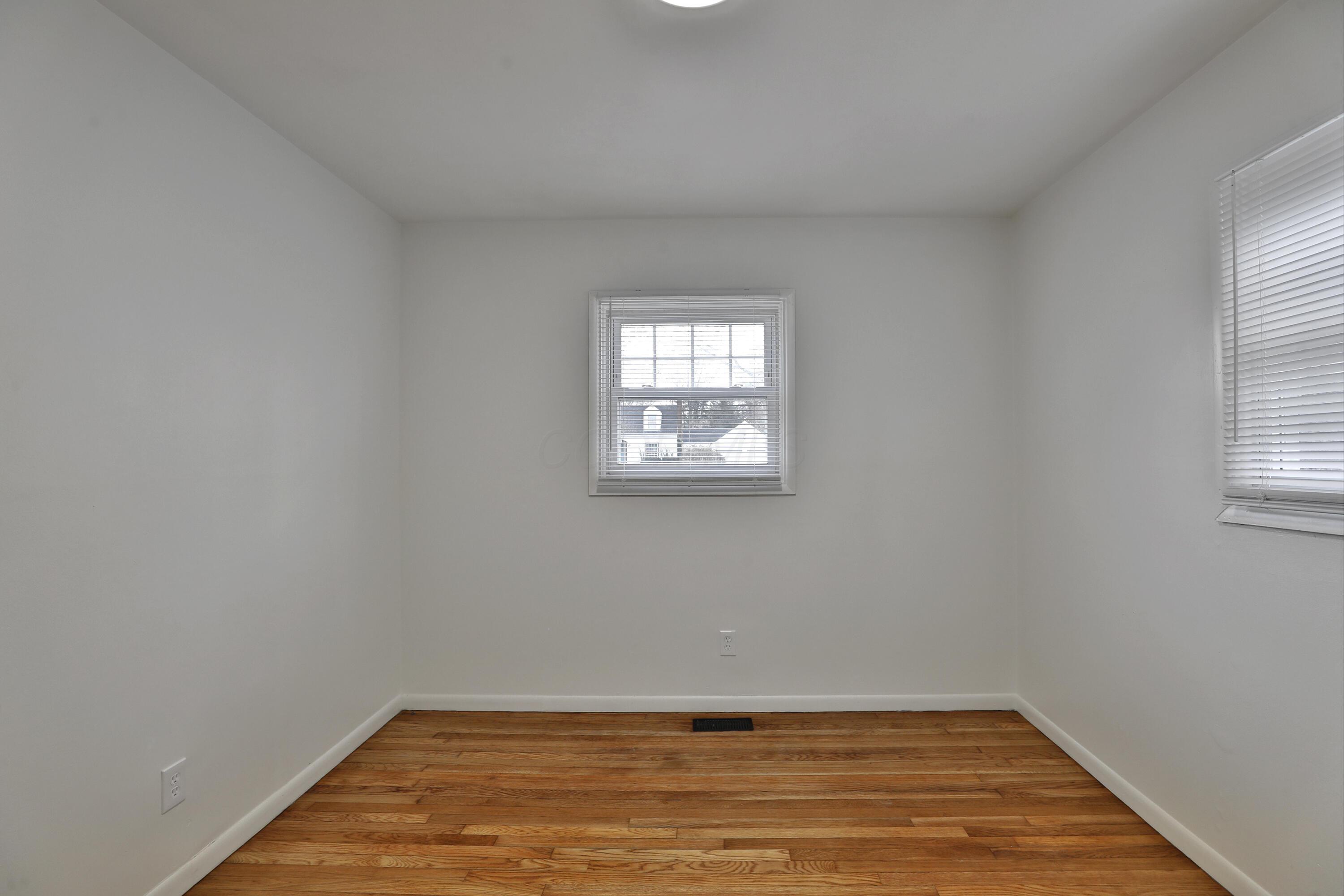 3745 Maize Road Columbus, OH 43224 - Photo 18 of 40 3745-Maize-24