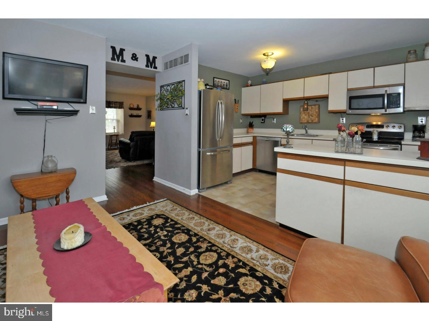 803 Spice Bush Ambler, PA 19002 - Photo 15 of 23 Family Room