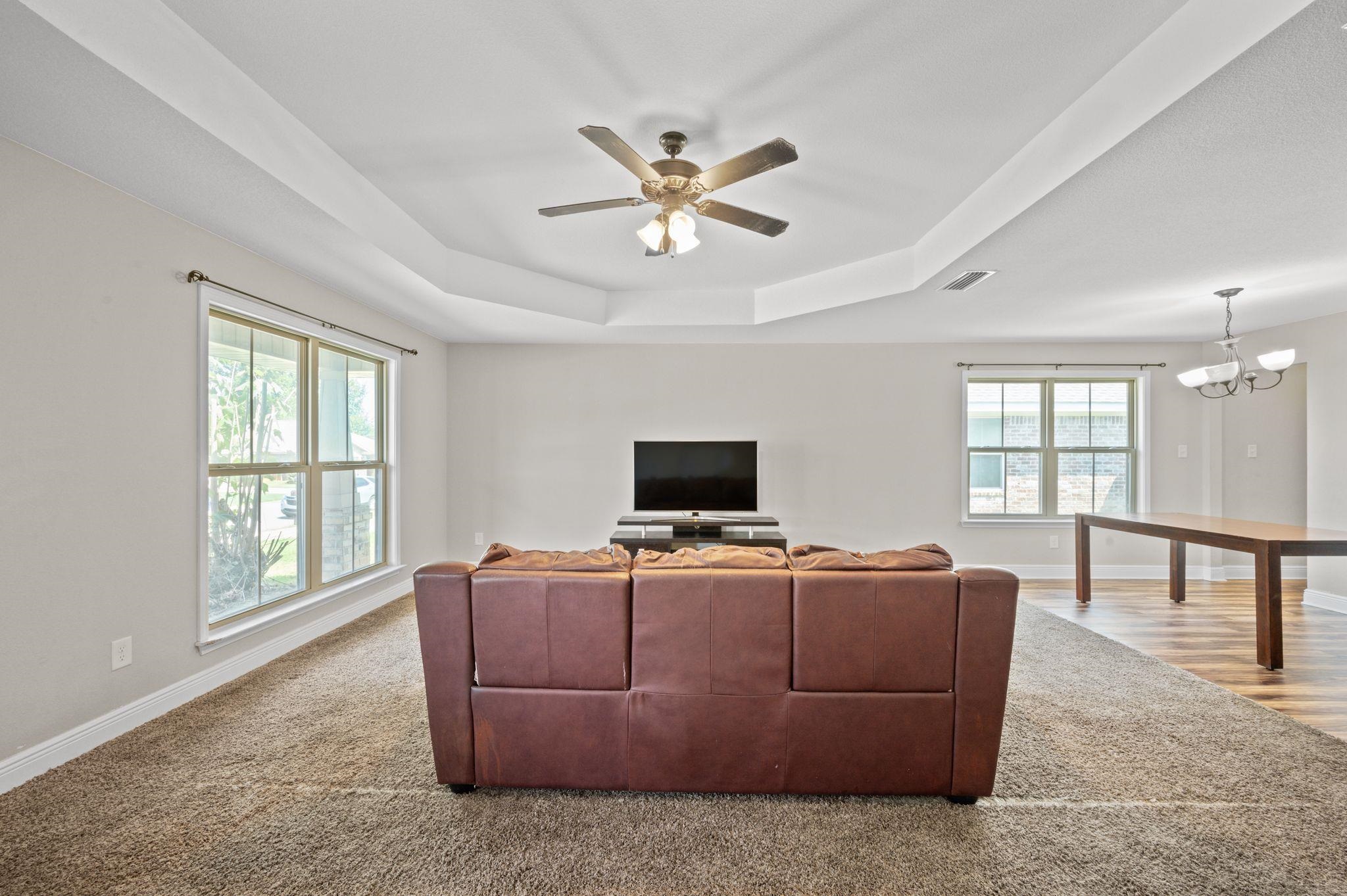 1336 Majesty Loop Foley, AL 36535 - Photo 5 of 18 Living Room