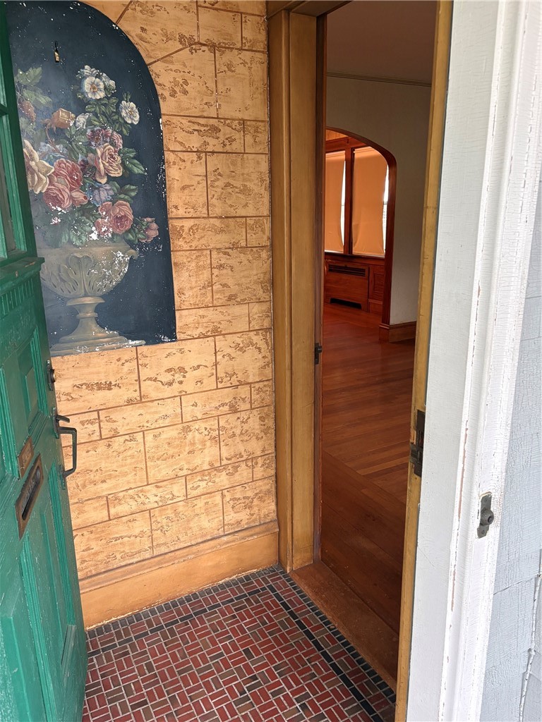 55 Stevens Road Cranston, RI 02910 - Photo 7 of 25