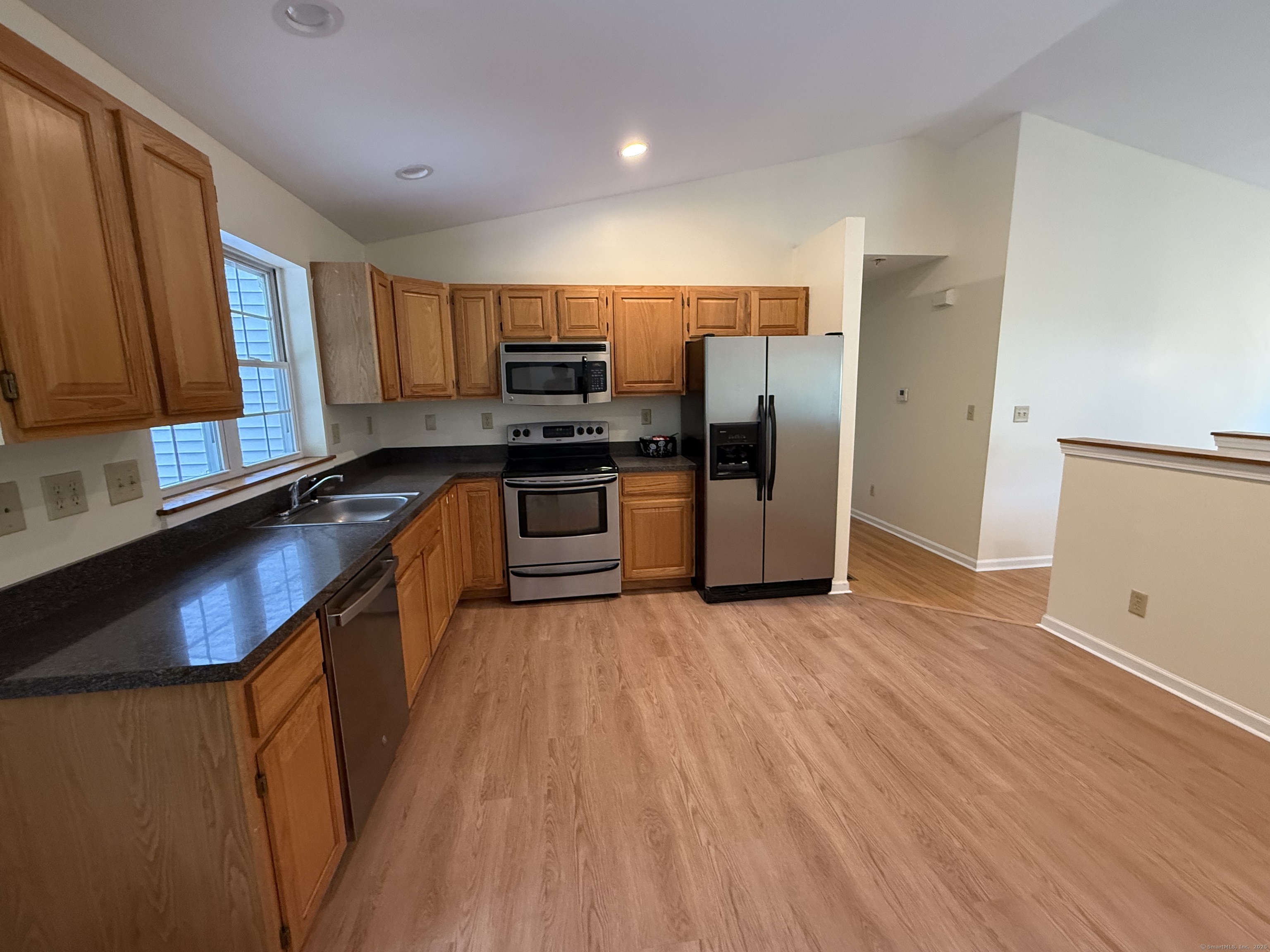 183 Osborn Road Naugatuck, CT 06770 - Photo 2 of 33