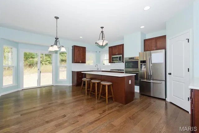 $529,000 | 17667 Trailmark Court, Eureka, MO 63025