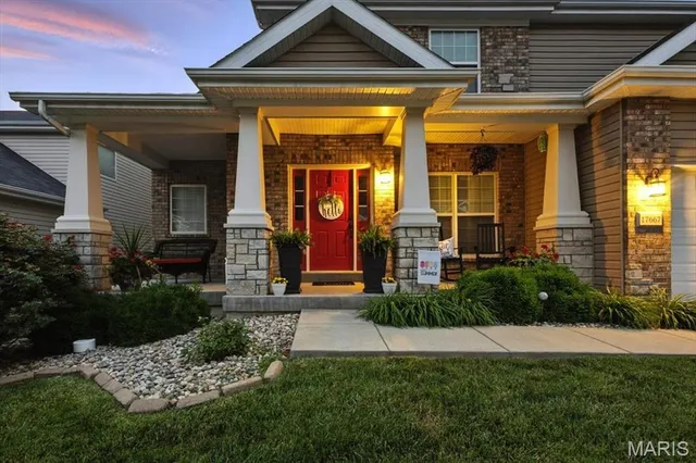 $529,000 | 17667 Trailmark Court, Eureka, MO 63025