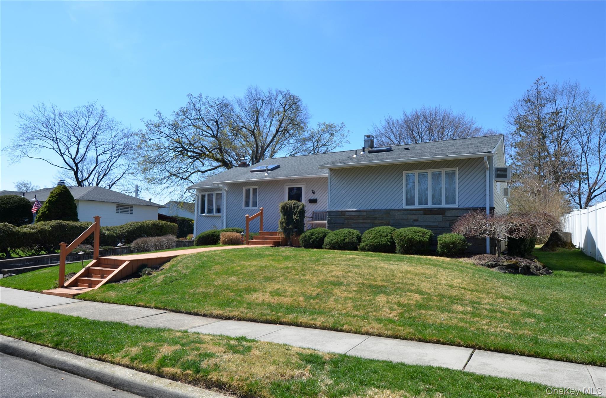 76 Diamond Drive Plainview, NY 11803 - Photo 1 of 14