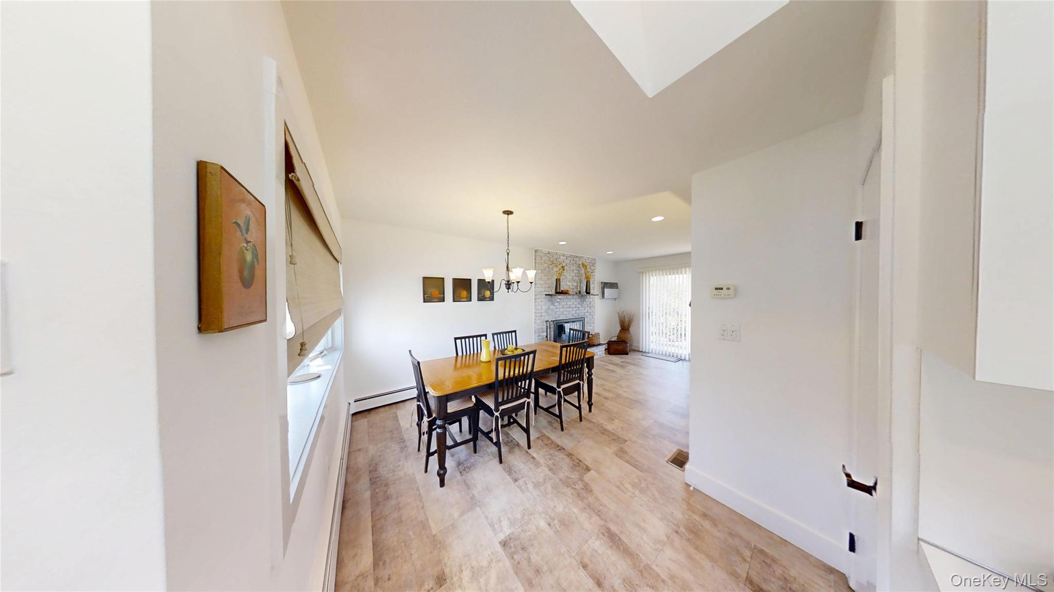 76 Diamond Drive Plainview, NY 11803 - Photo 4 of 14