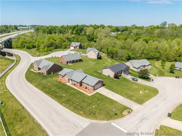 $269,900 | 2801 Boulder Court, Jeffersonville, IN 47130