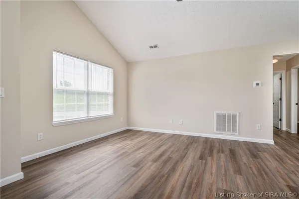 $269,900 | 2801 Boulder Court, Jeffersonville, IN 47130