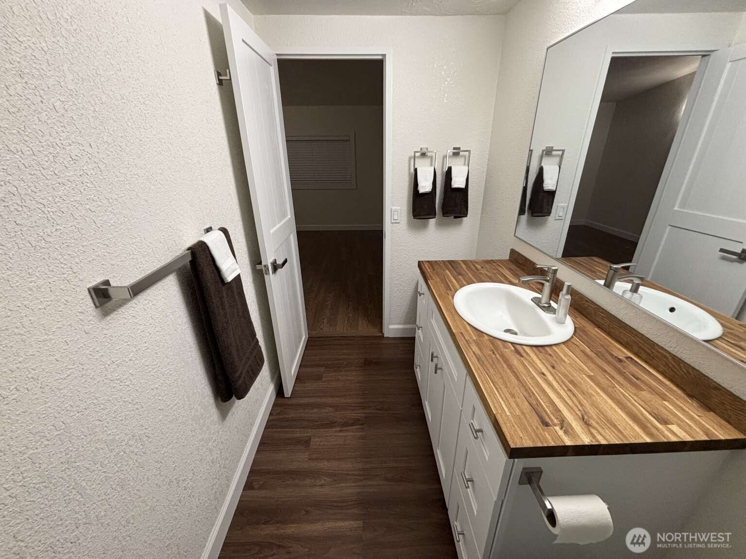 12615 Northeast 189th Street Bothell, WA 98011 - Photo 29 of 40