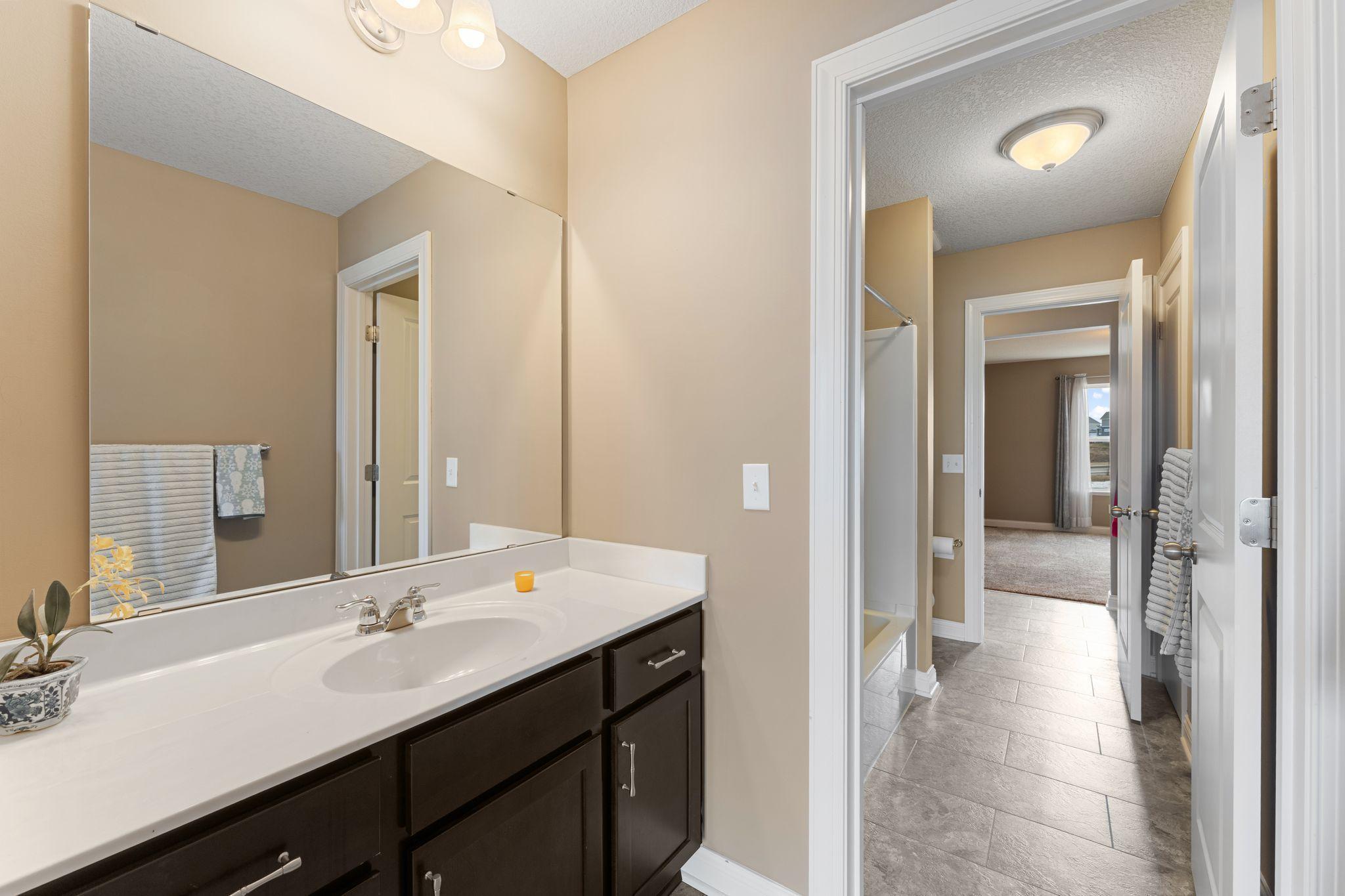 4014 Holasek Path Chaska, MN 55318 - Photo 23 of 38