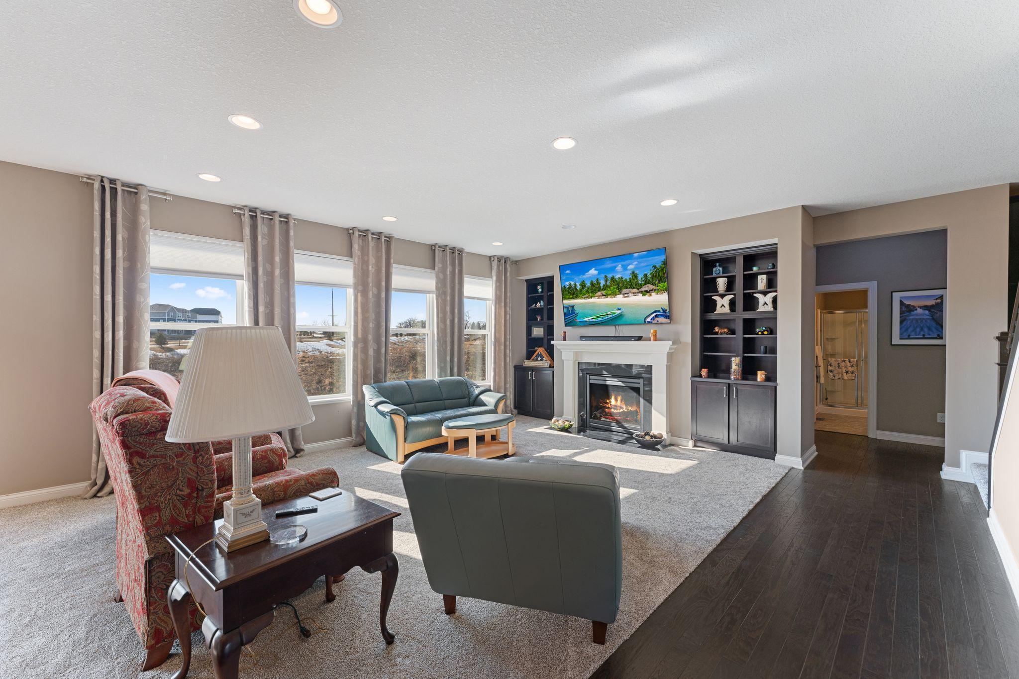 4014 Holasek Path Chaska, MN 55318 - Photo 3 of 38