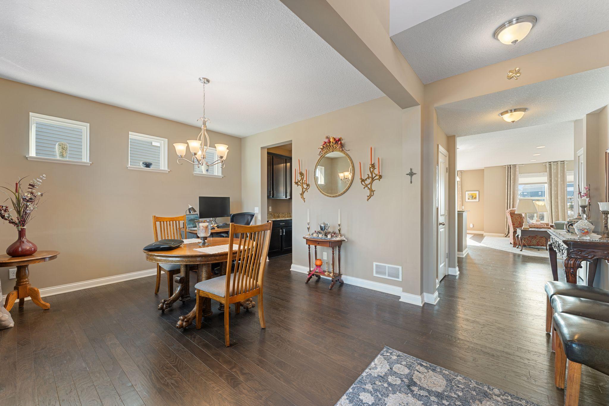 4014 Holasek Path Chaska, MN 55318 - Photo 8 of 38