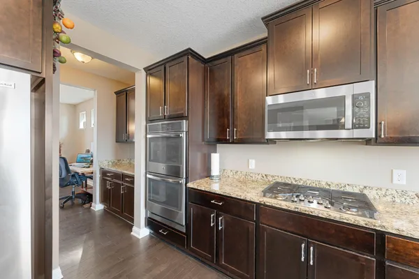 $793,000 | 4014 Holasek Path, Chaska, MN 55318