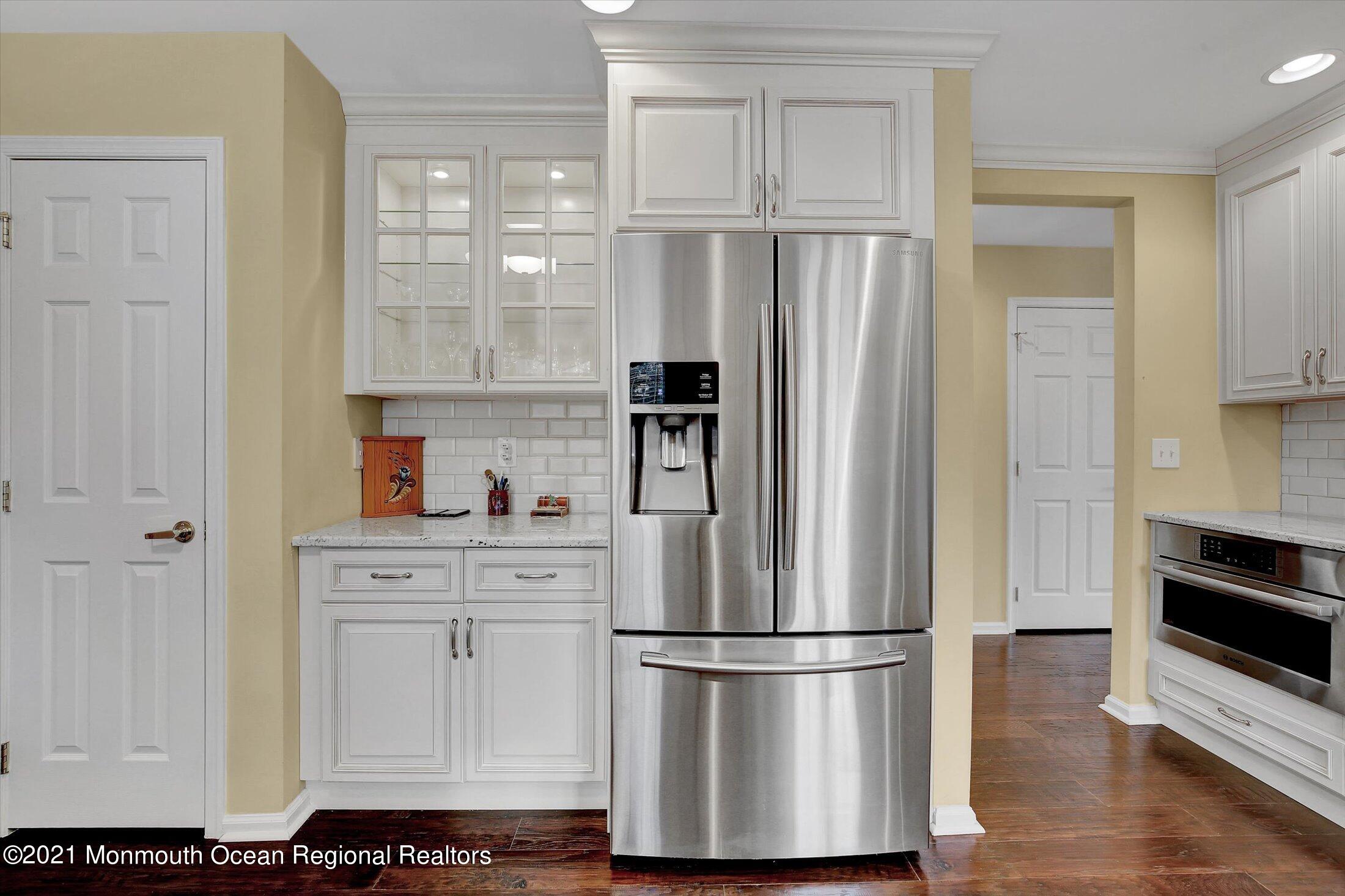 6 Congressional Road Jackson, NJ 08527 - Photo 16 of 52 16-Kitchen