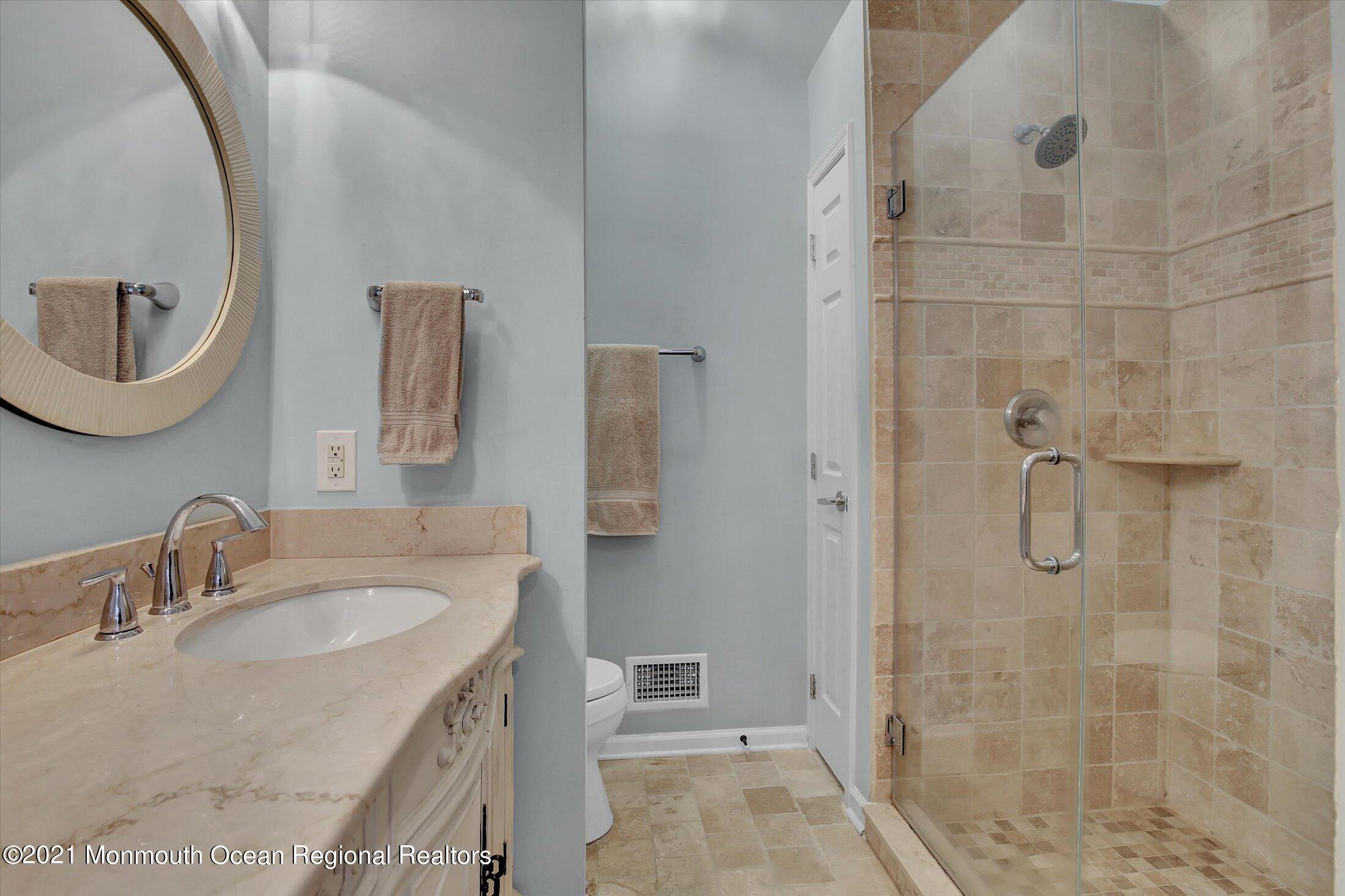 6 Congressional Road Jackson, NJ 08527 - Photo 25 of 52 25-Master Bathroom