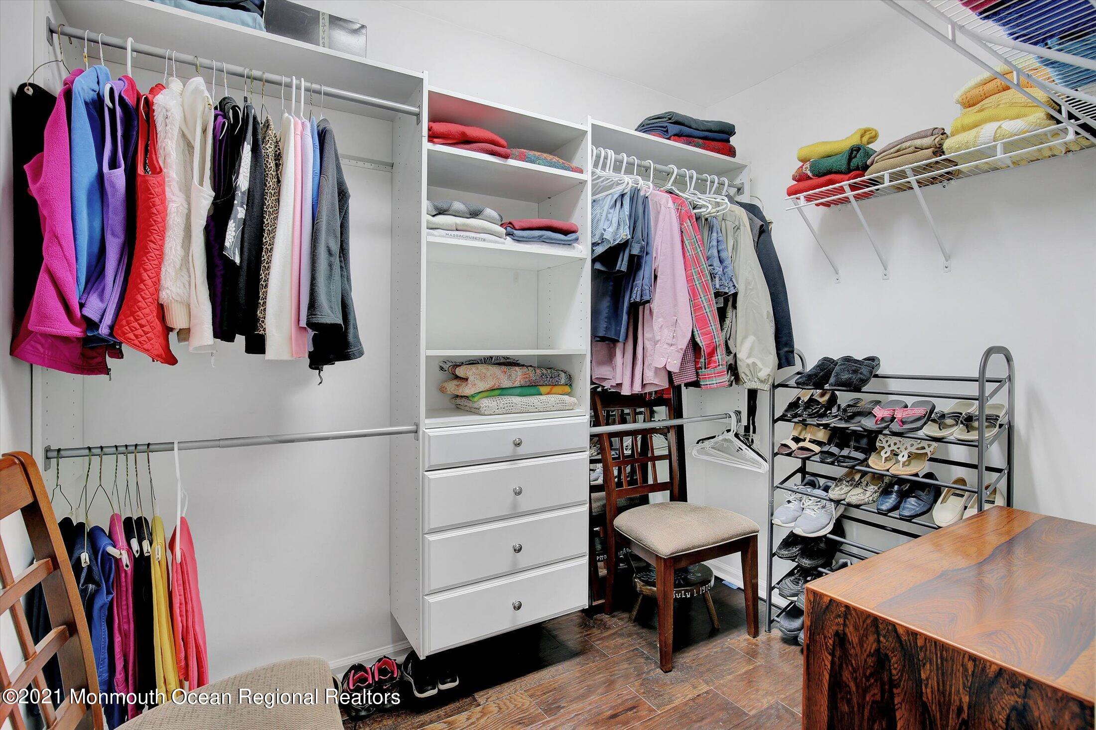6 Congressional Road Jackson, NJ 08527 - Photo 28 of 52 28-Master Closet