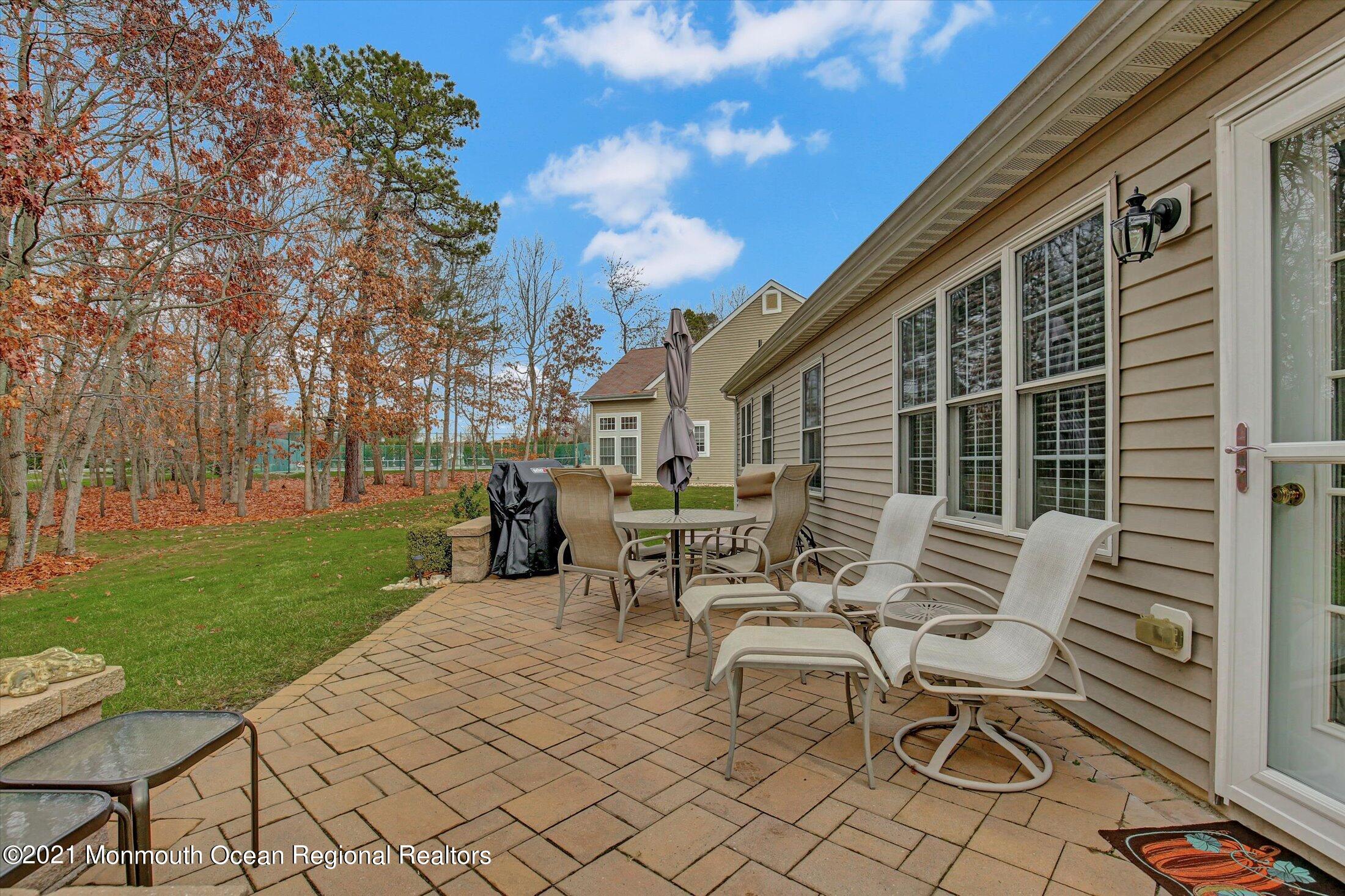 6 Congressional Road Jackson, NJ 08527 - Photo 35 of 52 35-Backyard