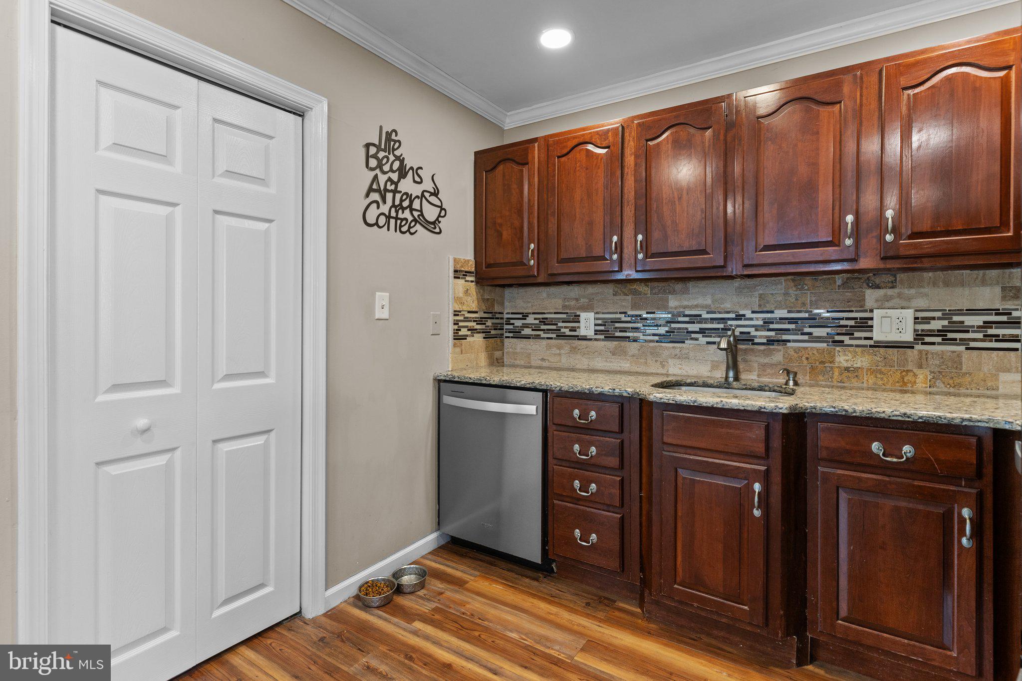 29 Petunia Road Levittown, PA 19056 - Photo 9 of 25 Gallery Image 9
