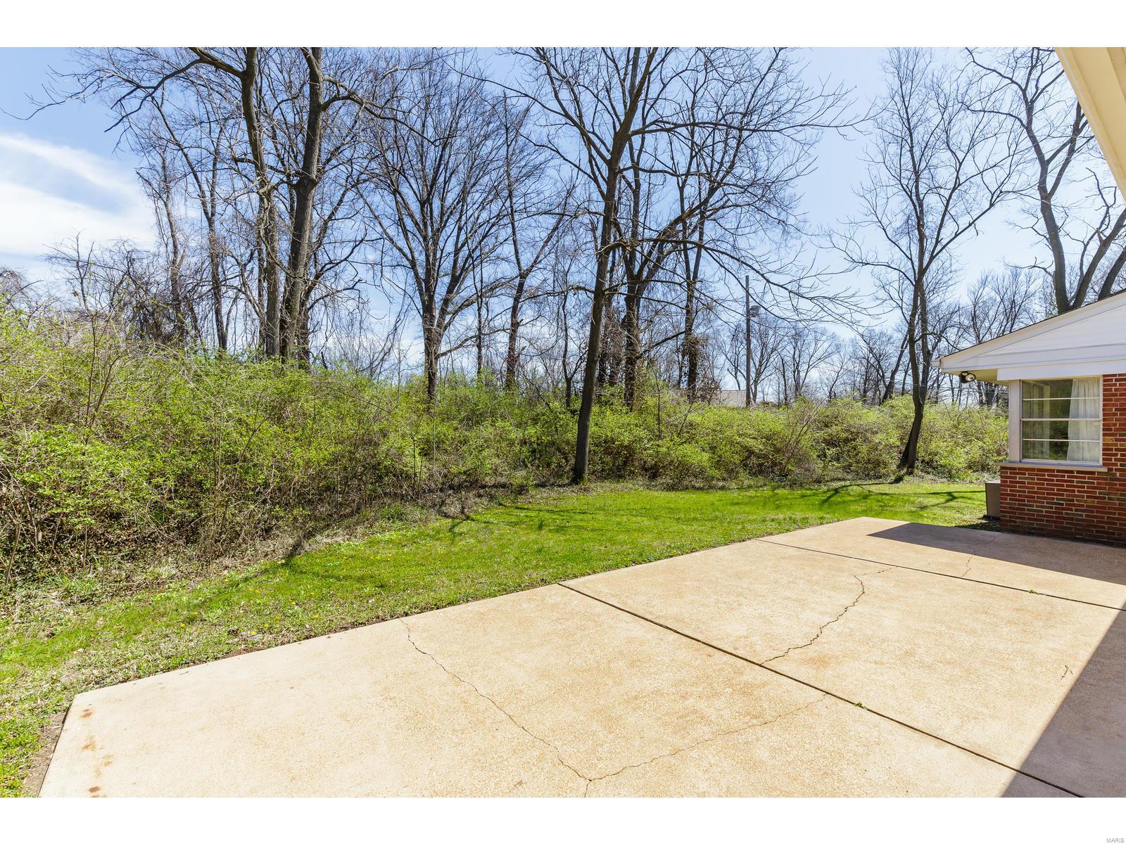 1231 Stein Road St. Louis, MO 63135 - Photo 21 of 24 Gallery Image 21