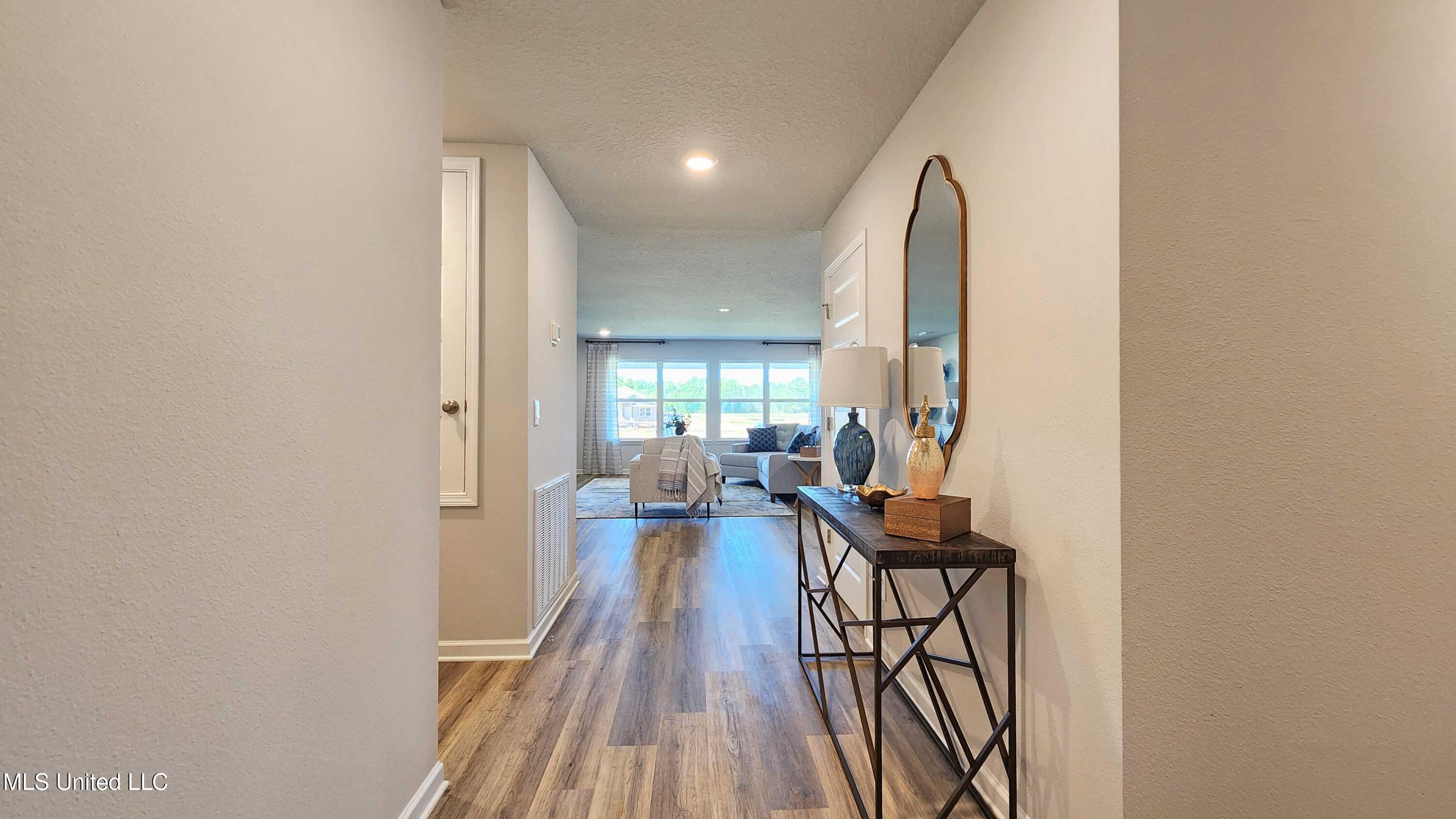 13509 Pond Ridge Way Gulfport, MS 39503 - Photo 14 of 35 Entry Hall