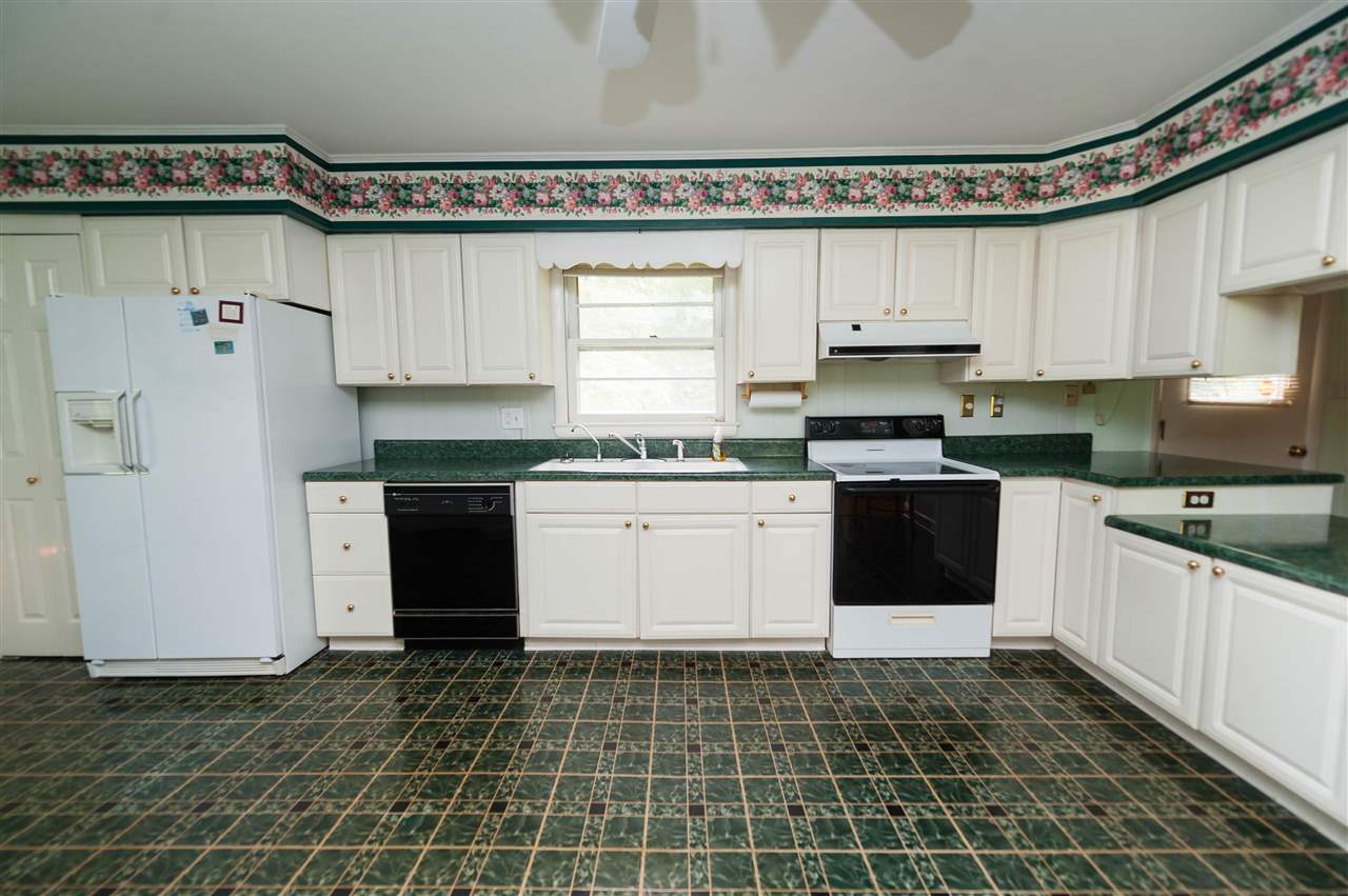 2274 John Dodd Road Wellford, SC 29385 - Photo 8 of 22 Kitchen