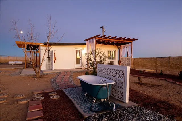 $275,000 | 71522 Winters Road, Twentynine Palms, CA 92277