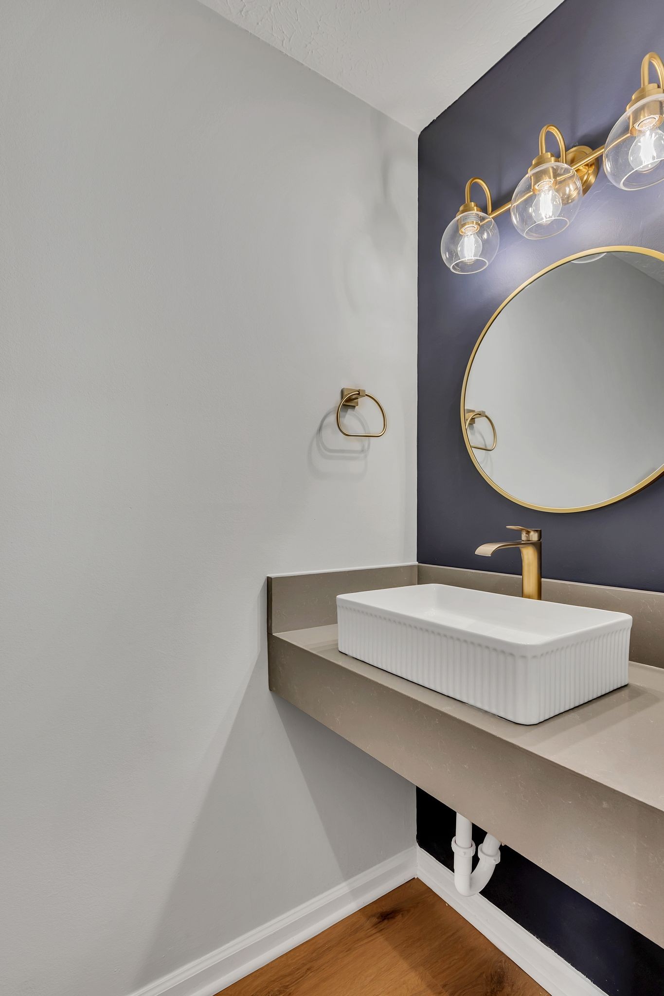 253 Burgandy Hill Road Nashville, TN 37211 - Photo 14 of 28 a bathroom with a sink and a mirror