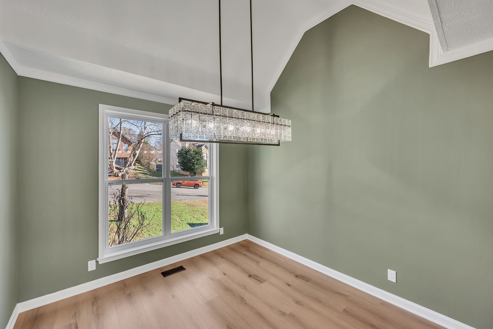 253 Burgandy Hill Road Nashville, TN 37211 - Photo 6 of 28 a view of room with window and air conditioner