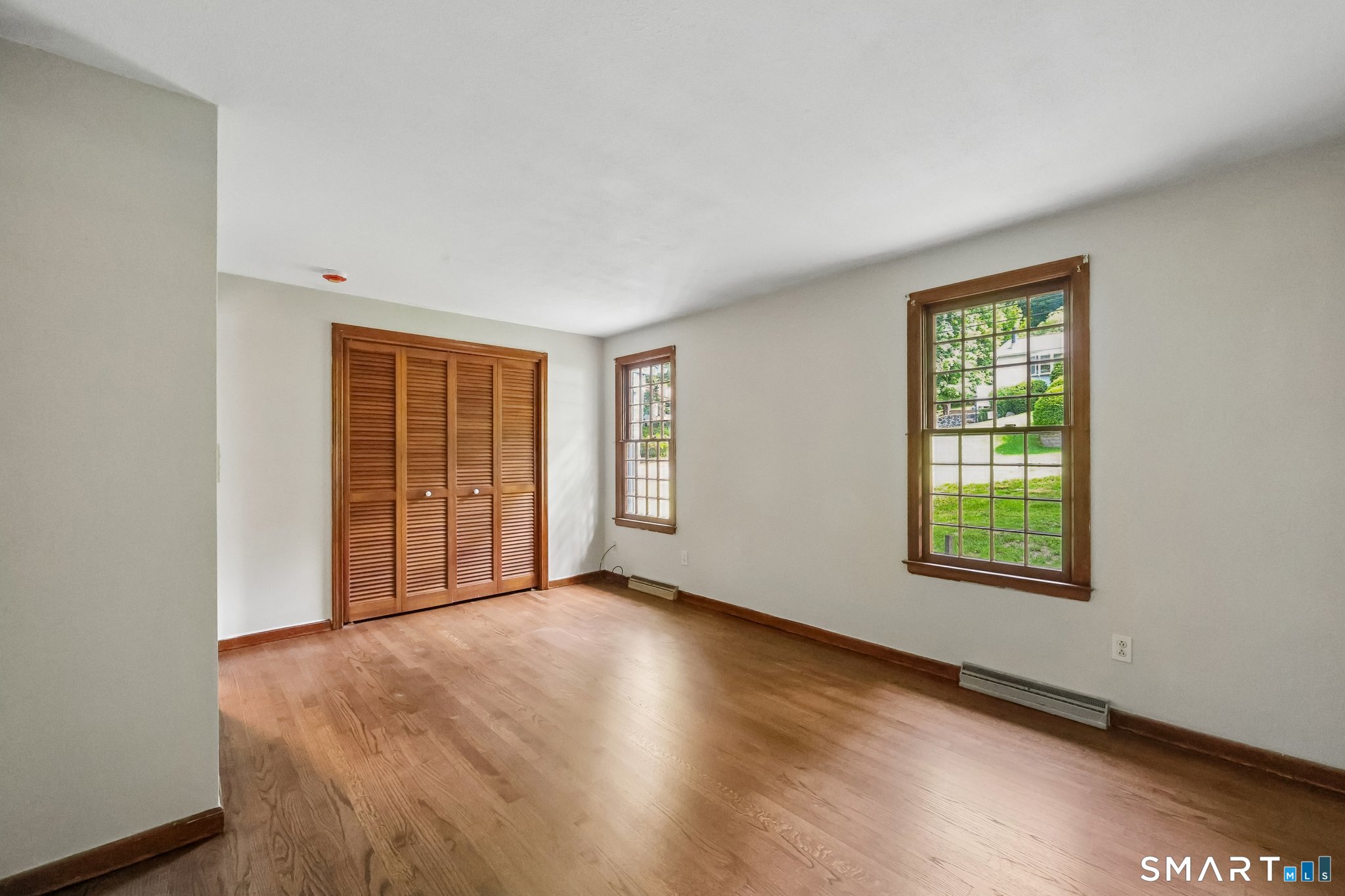 439 Brewster Road Bristol, CT 06010 - Photo 23 of 40