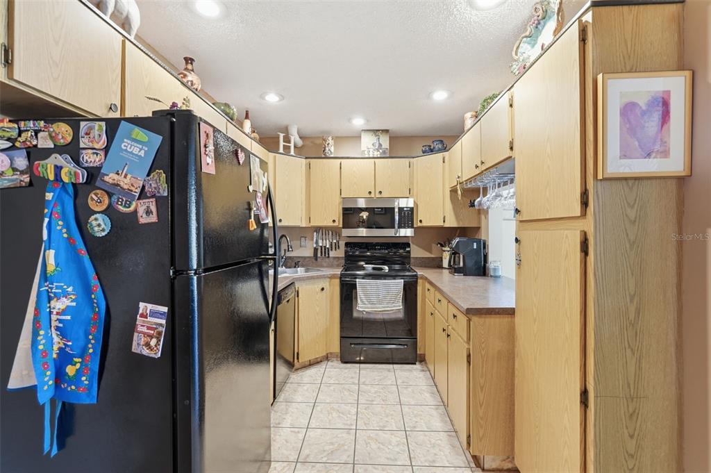 1345 Pine Ridge Circle East, Unit A2 Tarpon Springs, FL 34688 - Photo 12 of 33