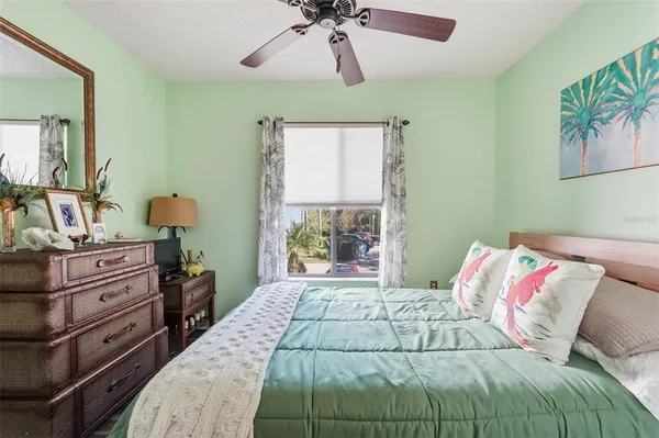 $182,000 | 1345 Pine Ridge Circle East, Unit A2, Tarpon Springs, FL 34688