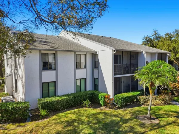 $182,000 | 1345 Pine Ridge Circle East, Unit A2, Tarpon Springs, FL 34688