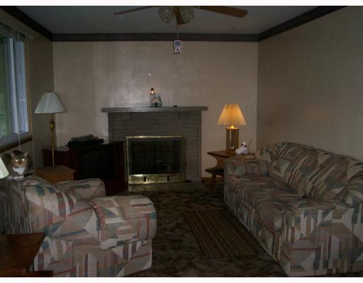 2512 Beaver Road Ambridge, PA 15003 - Photo 6 of 8 Living Room.