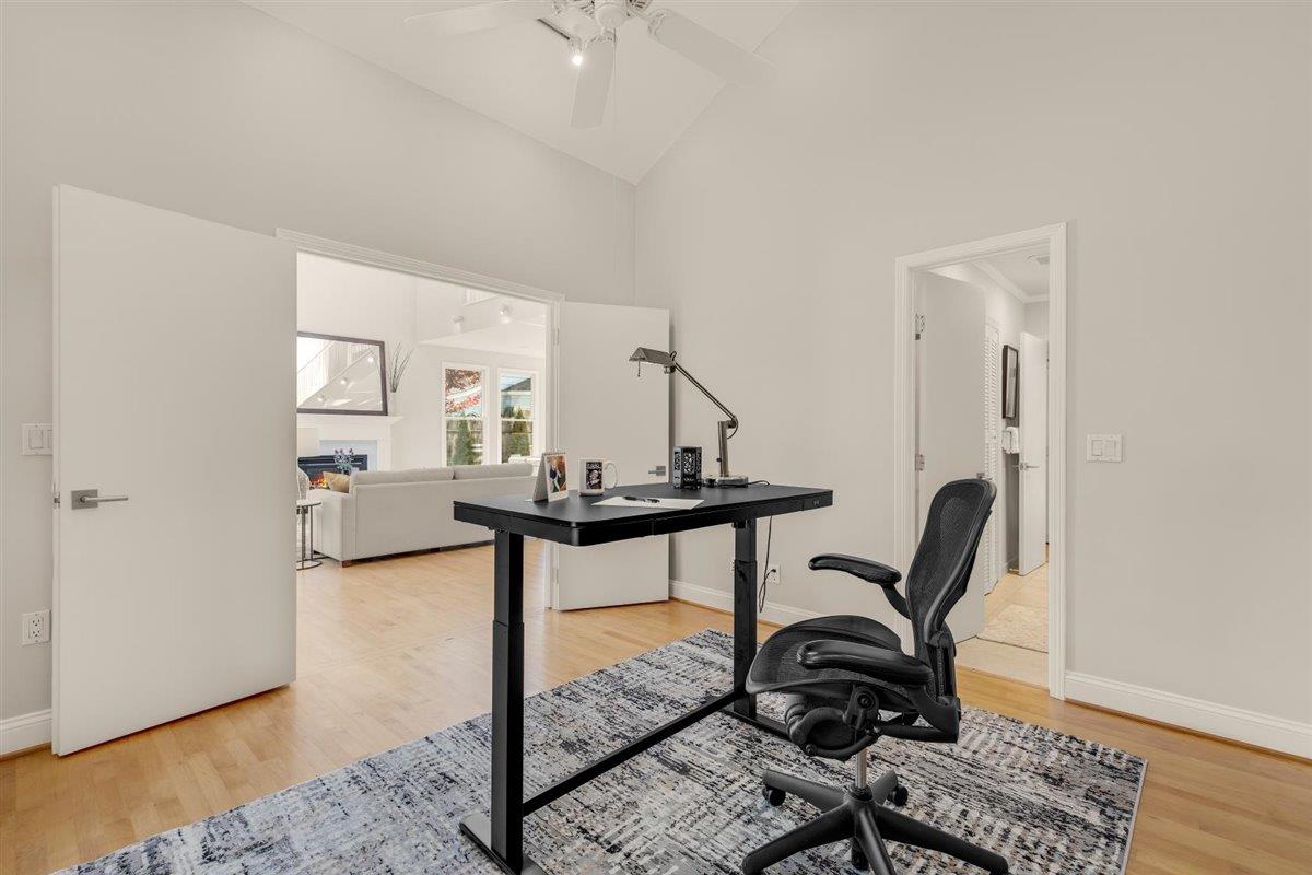 1825 West Middlefield Road Mountain View, CA 94043 - Photo 18 of 42