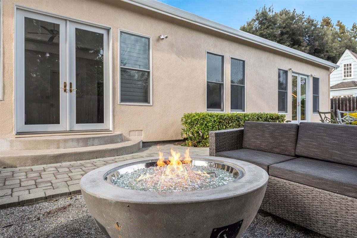 1825 West Middlefield Road Mountain View, CA 94043 - Photo 36 of 42 a view of outdoor space and patio