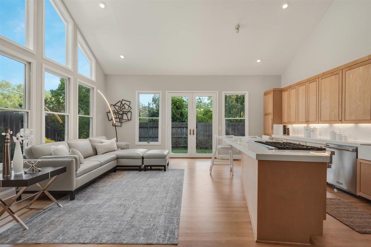 1825 West Middlefield Road Mountain View, CA 94043 - Photo 4 of 42