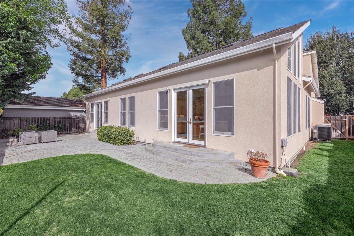 1825 West Middlefield Road Mountain View, CA 94043 - Photo 41 of 42 front view of a house with a yard