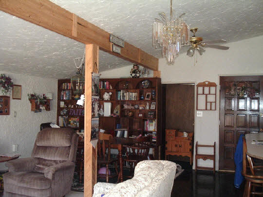 305 Jefferson Street Ridott, IL 61067 - Photo 4 of 5 a view of a livingroom with furniture and window