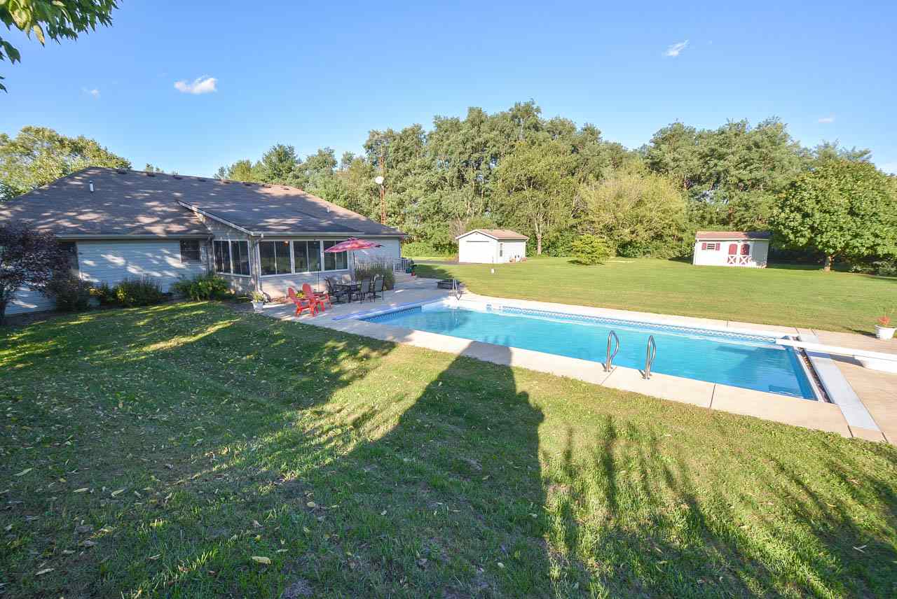 5301 East Inlow Springs Road Muncie, IN 47302 - Photo 4 of 36