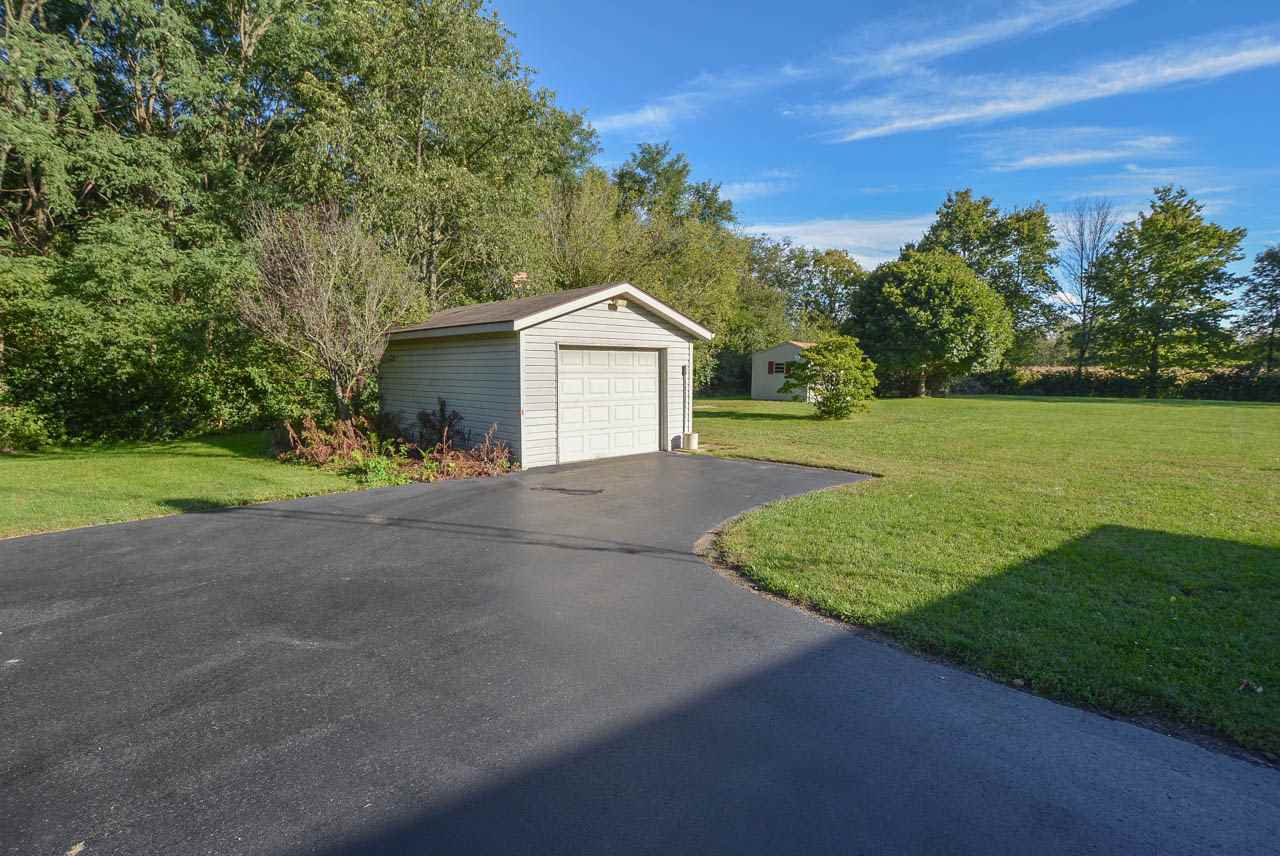5301 East Inlow Springs Road Muncie, IN 47302 - Photo 10 of 36