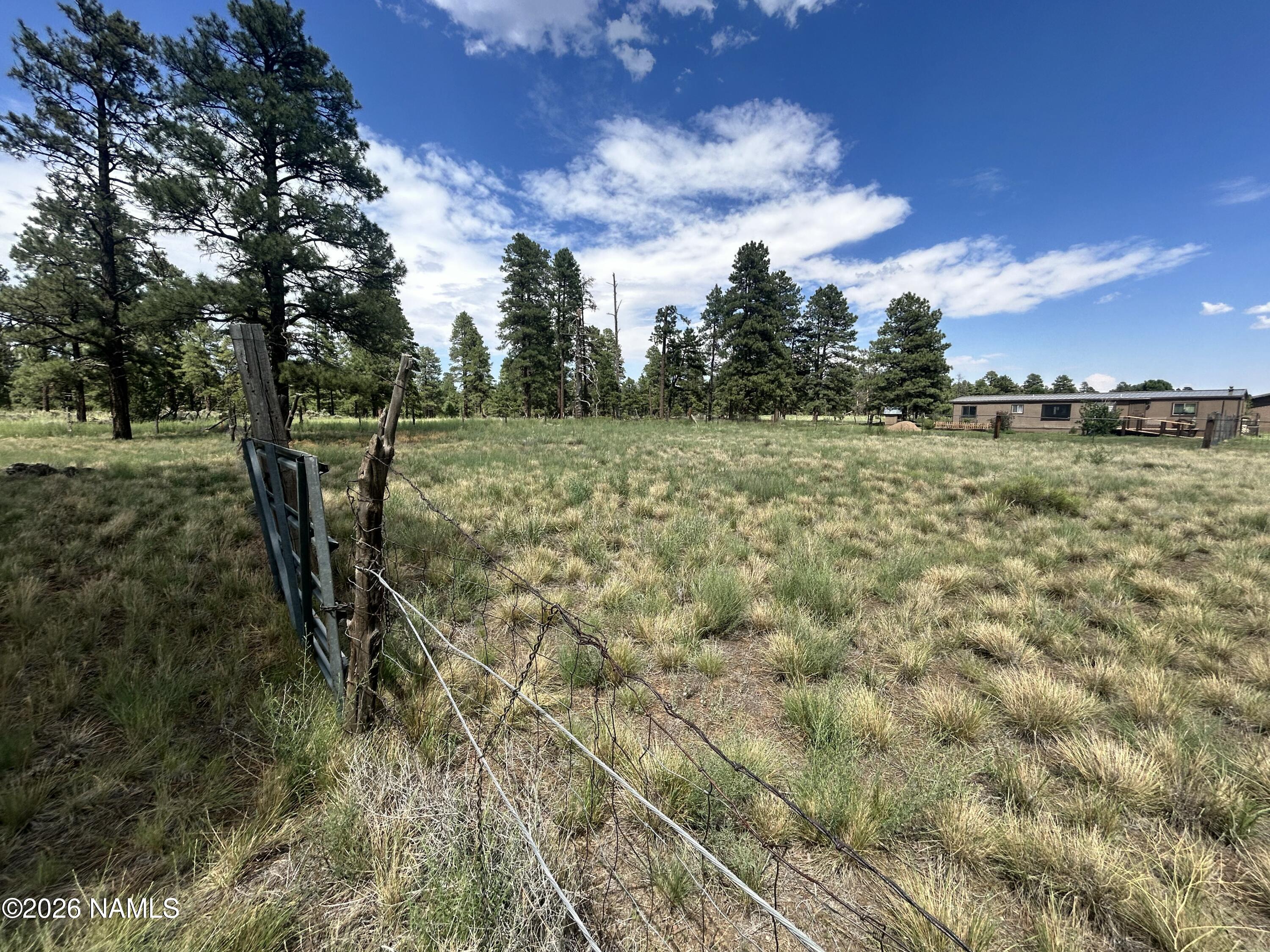 10510 Cross Road Flagstaff, AZ 86004 - Photo 26 of 76 IMG_3375