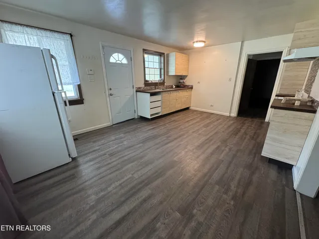 $650,000 | 2215 Clinton Highway, Powell, TN 37849