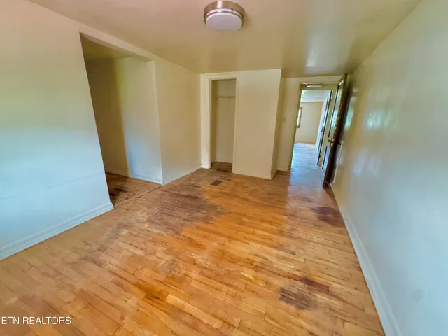 $650,000 | 2215 Clinton Highway, Powell, TN 37849