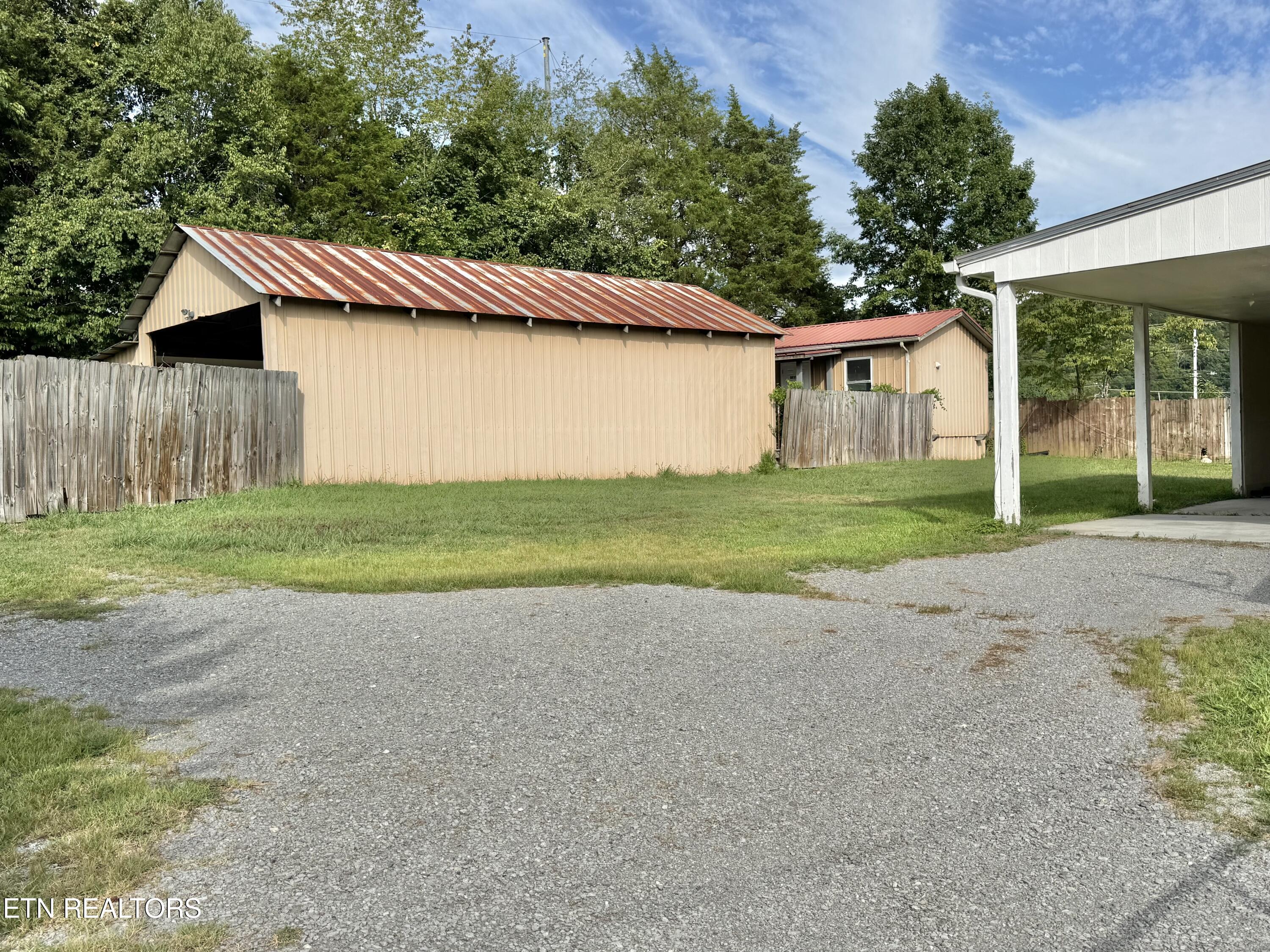 2215 Clinton Highway Powell, TN 37849 - Photo 23 of 49 IMG_3263