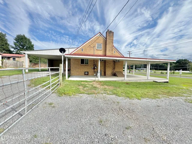 $650,000 | 2215 Clinton Highway, Powell, TN 37849