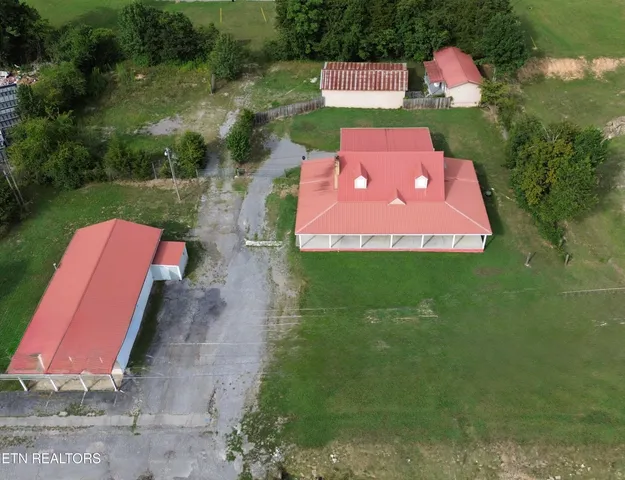 $650,000 | 2215 Clinton Highway, Powell, TN 37849