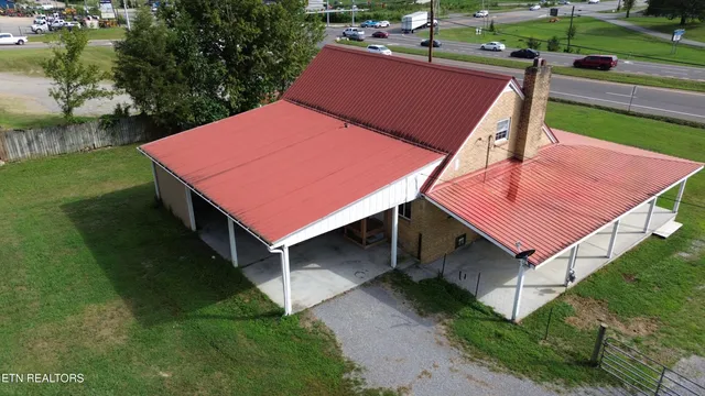 $650,000 | 2215 Clinton Highway, Powell, TN 37849