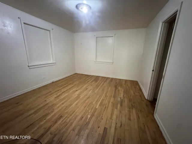 $650,000 | 2215 Clinton Highway, Powell, TN 37849