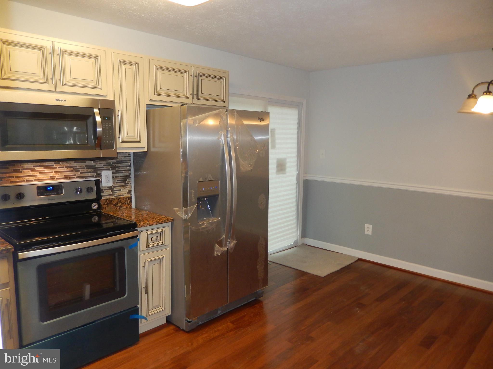 263 Whitaker Road Pasadena, MD 21122 - Photo 10 of 30 Kitchen